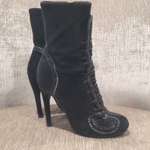 👢John Galliano Ankle Booties👢
